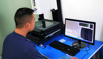 �z�y����